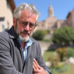 "Andrea Miceli, eroe tragico, perde la vita salvando la fidanzata in una rissa a Monreale."