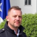 "Andrea Sempio rilascia impronte digitali ai carabinieri nell'ambito dell'omicidio di Garlasco."