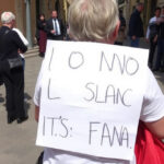 "Due donne denunciate a Modica per tentata truffa ai danni di un anziano: dettagli sul raggiro."