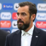"Fagioli commenta il debito di Nicolò Pirlo e la decisione paterna di congelare i conti."