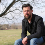 "Mark Samson condivide le sue azioni e riflessioni in una lettera dopo il femminicidio di Ilaria Sula."