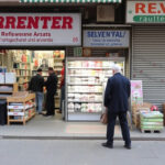"Arresto di un 34enne pakistano ad Asti per furto in mini market, refurtiva recuperata."