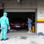 "Operazione antidroga a Cuneo: arresti e laboratorio di crack smantellato in un garage."
