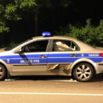 "Giovane arrestato a Vittoria per incendio doloso auto, si cerca complice."