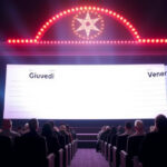 "Giovedì o venerdì: analisi dei vantaggi per scegliere il giorno migliore per andare al cinema."