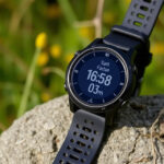 "Garmin Fenix 7S Pro Solar in offerta, orologio ideale per gli amanti dell'outdoor."