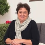 "Martina Piserà, 32 anni, tragica morte in ospedale a Vibo Valentia dopo la perdita del figlio."