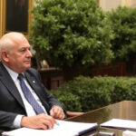 "Maurizio Buscarini, urologo, finge parentela con Mattarella per ottenere un posto al Gemelli."
