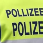 "14enne a Perugia trovato con pistola scacciacani nello zaino, scoperta inquietante."