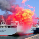 ALT: "Sequestro di 140 kg di eroina al porto di Genova, rivelato traffico internazionale di droga."