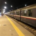 "Trani, uomo investito da treno sulla tratta Pescara-Bari, indagini su possibile suicidio."