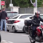 "Arresto a Catania: 46enne colto in flagranza di tentato furto d'auto, complici in fuga su moto."