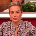 ALT: Clara commenta il gossip su Fedez, esprimendo entusiasmo per l'estate e il mondo dello spettacolo.