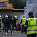 "Furto in profumeria a Como: arresto di un 28enne ecuadoriano dopo aggressione alla commessa."