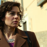 "n-Ego: Eleonora Danco presenta il suo film con passanti di strada, in tour nei cinema italiani."