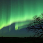 "Tempesta solare in arrivo: possibile aurora boreale in Italia tra il 1° e il 2 giugno."
