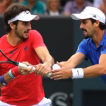 "Bellucci ritirato per crampi nel terzo set contro Gaston al Masters 1000 di Toronto."