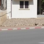 "Incidente mortale a Mola di Bari: tragico sinistro stradale coinvolge una donna incinta e un bambino di 9 anni."