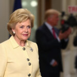 "Ursula von der Leyen in Scozia per trattative con Trump su riduzione dazi al 15%"
