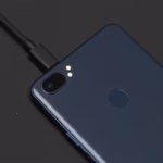 "Pixel 10 introduce il sistema di blocco MagSafe su Android, innovazione per accessori."