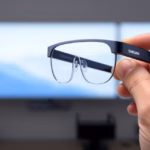 "Occhiali smart Samsung senza display, innovazione AI e funzionalità essenziali"
