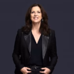 "Laura Pausini racconta il suo viaggio di crisi e resilienza dopo anni di successi nel mondo della musica."
