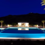 "Evento a Pantelleria in omaggio a Giorgio Armani e alla sua eredità stilistica"