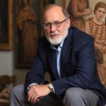 "Alessandro Tersigni spiega le ragioni dell'addio a Il Paradiso delle Signore e condivide i suoi prossimi progetti."