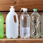 "Design sostenibile delle bottiglie di plastica senza componenti separabili per un futuro ecologico."