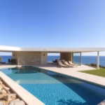 ALT: "Villa di Biagio Antonacci: un elegante rifugio di design immerso nella natura e vicino al mare."